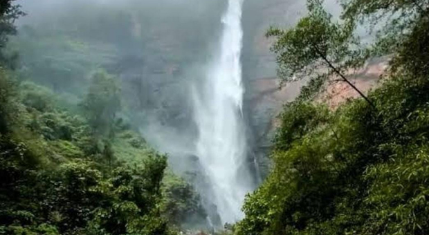 #Mutyam Dara waterfall