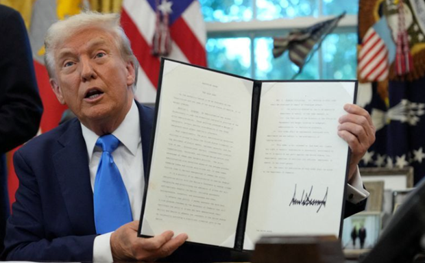 #DonaldTrump