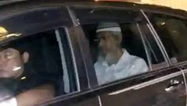 #ZakirNaikTaxi