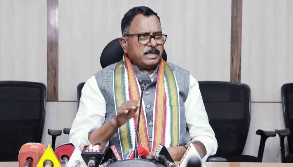 #MalluRavi