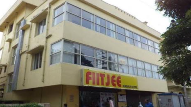 #FIITJEE